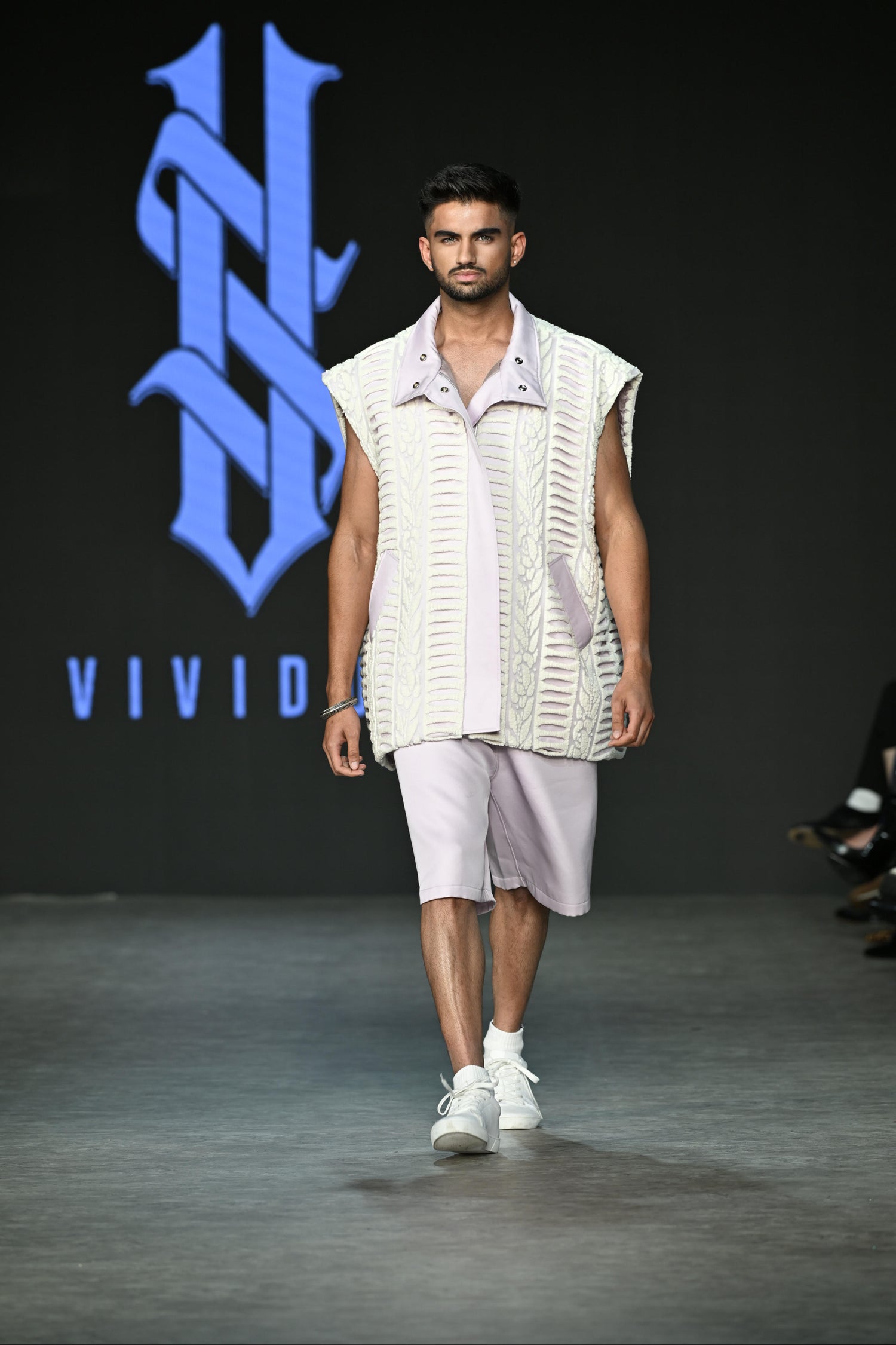 Vividus RUNWAY SS24 Look No. 10