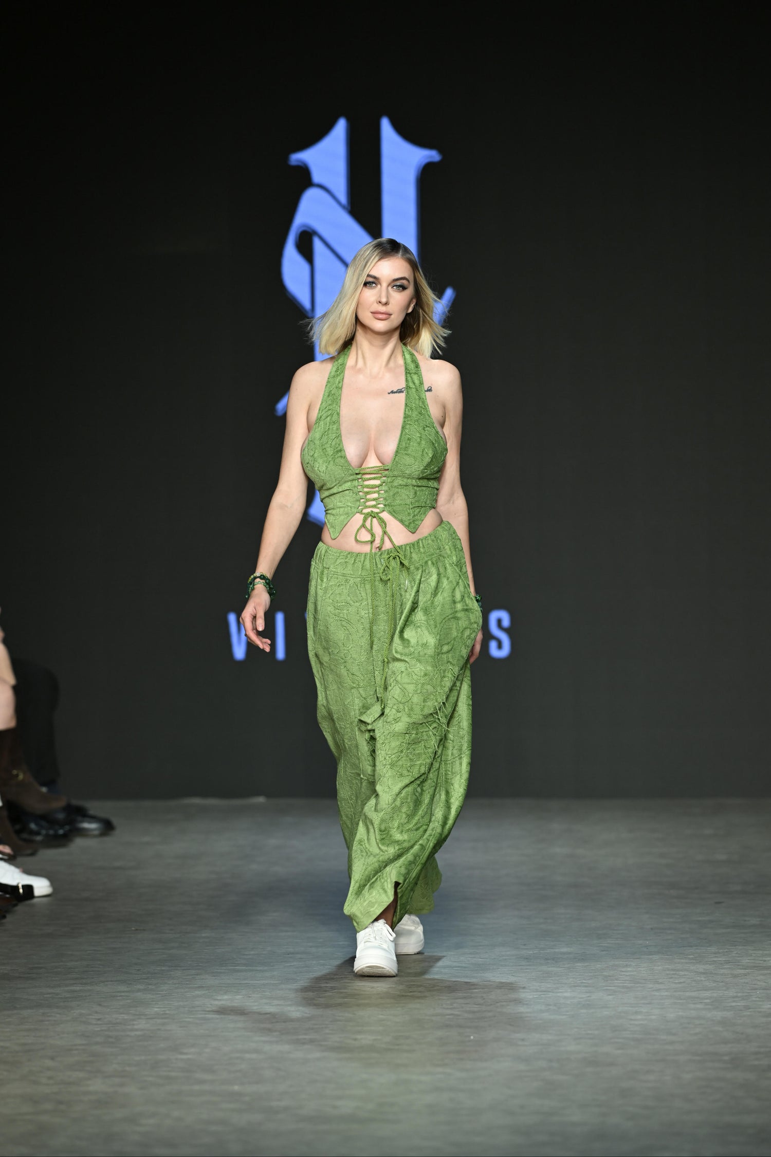 Vividus RUNWAY SS24 Look No. 08